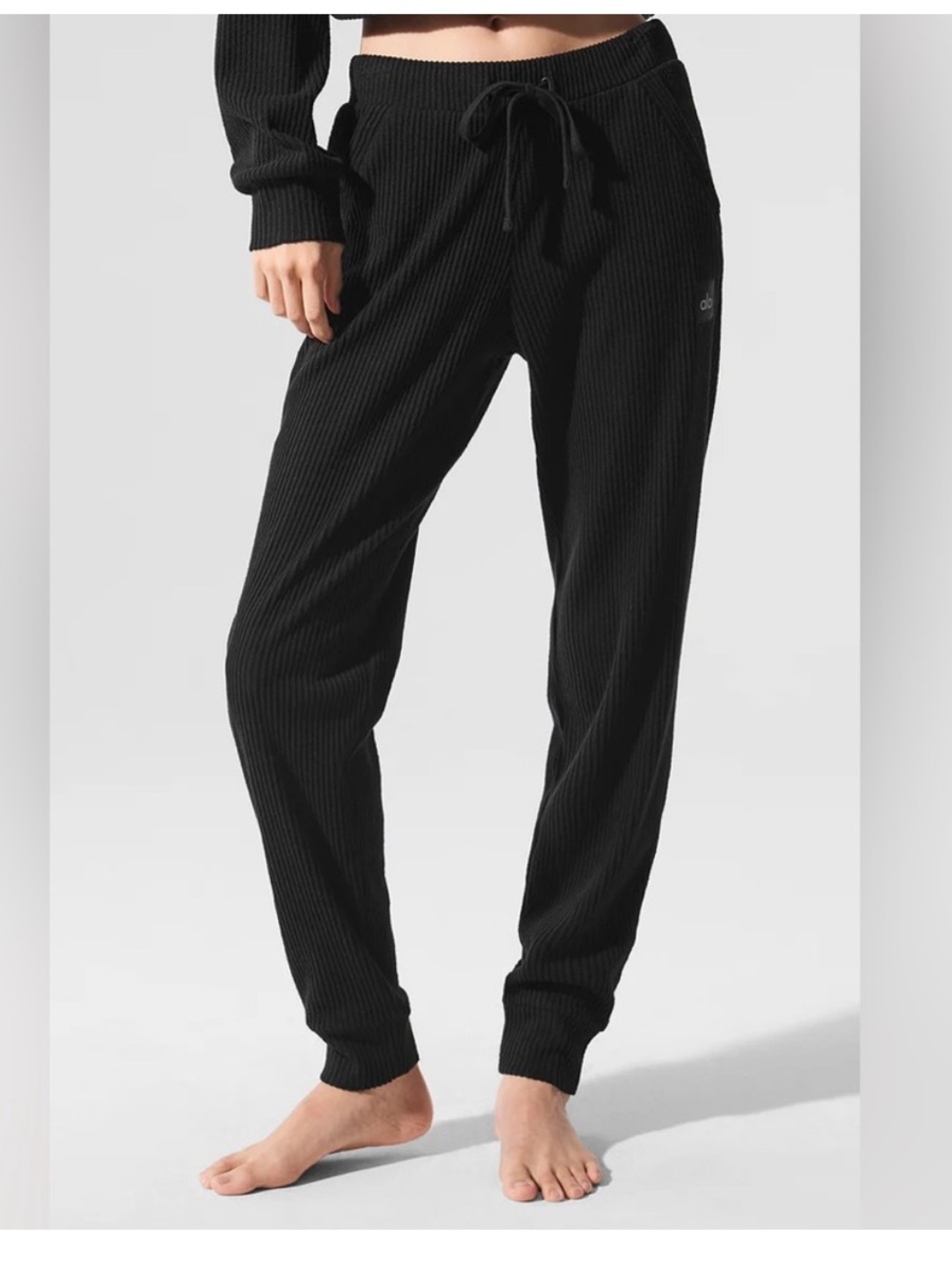 ALO Yoga Muse Sweatpant Jogger in Black - Sz Small